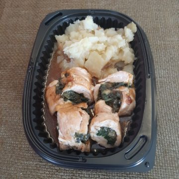 Rollitos de pollo rellenos de espinacas y queso
